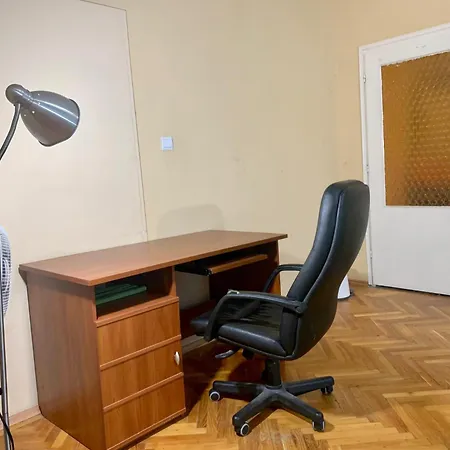 Homestay Astoria Long-term Budget