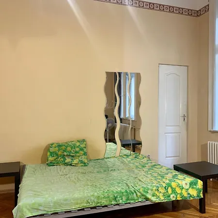 Astoria Long-term Budget Privatunterkunft
