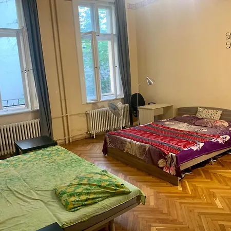 Astoria Long-term Budget Homestay *