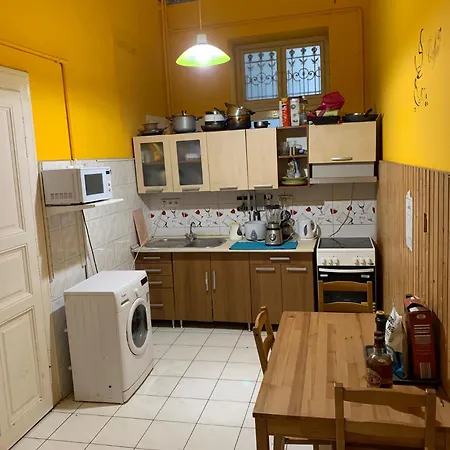 Astoria Long-term Budget Homestay *